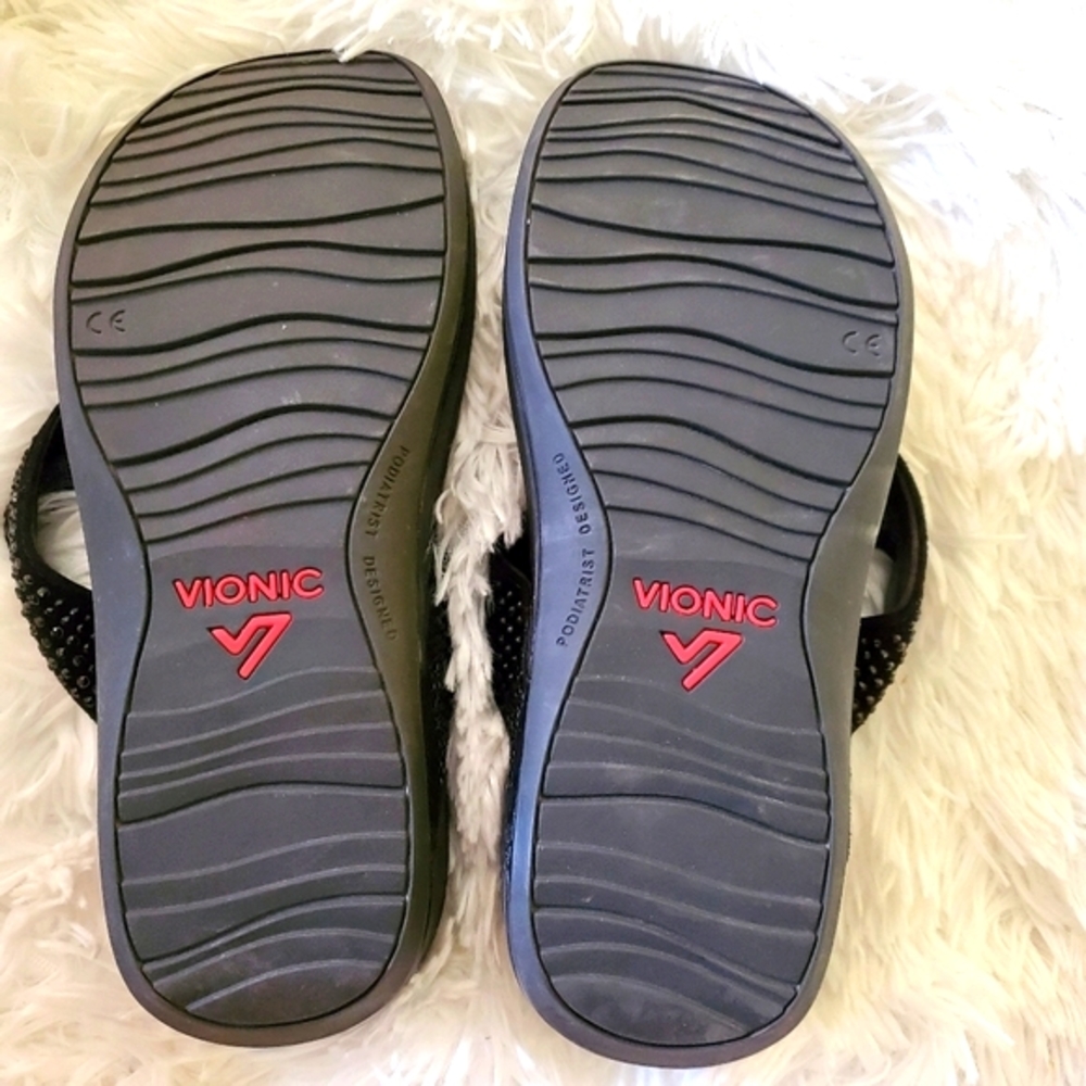 Vionic with Orthaheel Naples Black Thong Sandals 7 - Picture 2 of 5